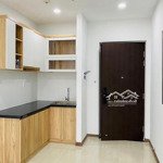 Bán gấp căn hộ 2pn+ 2 vệ sinhngay ql1k, view đẹp, sổ sẵn.