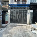 Nhà mặt tiền 300m2, 4 phòng ngủ, điện nlmt, kdc bình hưng, bình chánh