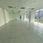 Cho thuê văn phòng 170m2 mặt phố trần duy hưng