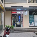 Bán căn shop sát sảnh chân đế chung cư. đã có sổ, dòng tiền ổn định