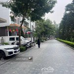 Biệt thự nhà vườn imperia garden 143 nguyễn tuân, 164m2 , lô góc mt 9m, giá nhỉnh 40 tỷ