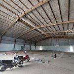 Cho thuê xưởng khuôn viên 3100m2.pccc tự động,điẹn 560,tân phước khánh