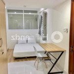 Studio có cửa sổ gần lotte mart quận 7