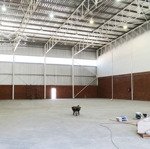 Cho thuê kho 860m2 với phòng cháy đầy đủ, vị trí gần bến xe trung tâm