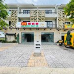 Cho thuê cặp shophouse 356m2 sàn 1 trệt 2 lầu tại db4 suncasa central