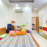 Nhà đẹp full nội thất, 3pn rộng rãi, gần ủy ban thạnh xuân