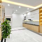 Nhà 40m2 - 5 tầng, 300m ra khu d kđt geleximco - lê trọng tấn. giá 3,1 tỷ. lh 0989462485