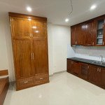 Mình còn 15 phòng studio cho thuê tại hồng hà 35m chỉ từ 5 triệu - liên hệ: 0961664100