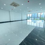 Cho thuê nhà mặt phố khuất duy tiến 100m2 x 6 tầng. lh 0869999505