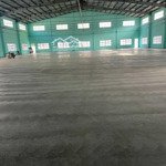 Cho thuê kho xưởng đức hòa, dt: 2.200m2, giá: 120tr/ tháng, long an