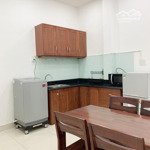 Cho thuê căn hộ 1 pn full nội thất máy giặt riêng tách bếp, 45m2 ngay etown cộng hoà