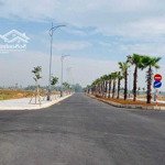 Ngộp bank cần bán gấp nền pg 6x20m, view trực diện golf giá bán 18 triệu/m2. liên hệ: 098.142.1616