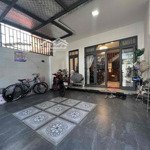 Nhà đẹp 3 tầng, 100m2, 4 phòng ngủ, đường 16m, gói 2 mỹ gia.