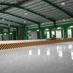 Cho thuê 2500m2 showroom gara tại đường trịnh văn bô nam từ liêm hà nội lh 0964859595