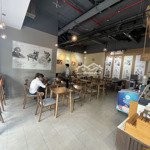 Shophouse khối đế vinhome 50,5m, bàn giao ngay, ck 14% tiền thuê