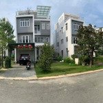 Cần cho thuê nhà khu dân cư lucasta villa và villa park nhà mới 100%