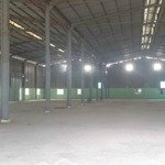 Cho thuê kho xưởng 2.400 m2 giá bán 120 triệu đ / tháng đường nguyễn hữu trí tân túc bình chánh tphcm