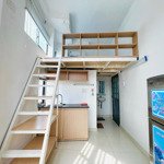 Cho thuê chdv ban công 30m2 giá rẻ - trường đại học văn lang ngay chợ bà chiểu - ngay thảo cầm viên