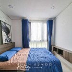 Studio cửa sổ lớn _ nhà mới xây