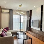 Chính chủ gửi cho thuê ch ở the sun 3 phòng ngủ110m2 đầy đủ đồ hướng mát, vào ở được luôn liên hệ: 0393686383