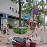 Cho thuê nhà mp nguyễn văn cừ mặt tiền 5,6m, diện tích 135m2, gía thuê 70tr/tháng