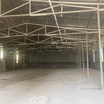 Cho thuê 1600m2 kho xưởng tại khu đô thị sài đồng - long biên xe cont vào tận kho, giá 75k/m2/tháng