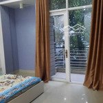 Cho thuê phòng khu dân cư trung sơn: 40m2, đầy đủ nội thất, có ban công. 6 triệu/tháng