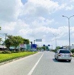 Bán gấp lô mặt tiền 9m5 view sông cực đẹp ngay khu phố chợ sát ql1a