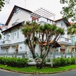 Cho Thuê Villa Nam Thiên,Phú Mỹ Hưng,Quận 7.Diện Tích500M2, 5 Phòng Ngủ 5 Vệ Sinh Giá Bán 100 Triệu. Liên Hệ: 0967191585 Em Thủy