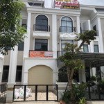 Bán căn nhà dự án la villa, gần st aeon tân an, ven sông vàm cỏ tây