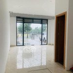 Cho thuê shophouse 150m2 hoàn thiện đẹp giá 10tr/th vinhomes gia lâm