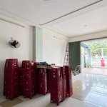 Bán nhà 2 mặt tiền hà tông quyền, 3 tầng, 200m2. gần lê đại hành