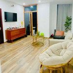 Cho thuê căn hộ silver sea 47 bacu 2pn nhà sửa đẹp full nội thất