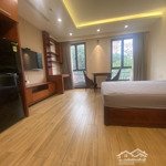 Cho thuê chdv 1n1k phố tôn thất thiệp 50m2 full đồ thang máy giá bán 8, 5 triệu