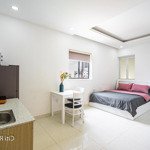 Studio siêu xinh cửa sổ ánh sáng tự nhiên đầy đủ nội thất hiện đại gần cầu sài gòn