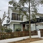 Tôi rất thiện chí bán căn song lập 260m2 khu b đẹp tại xanh villas. giá 10,3 tỷ(có thương lượng)