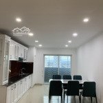 Bán căn hộ 3 ngủ siêu rộng 146m2 tại 200 quang trung hà đông, giá: 3.75 tỷ lh: 03.441.56789