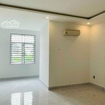 Mình cần cho thuê nhà 3 tầng350 m2 sàn phù hợp làm văn phòngmặt tiềnđường nghiêm xuân yêm liên hệ: 0766827957