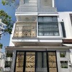 đang có nhà 826m2 cho thuê, mặt tiền đường nguyễn thị thập, p. tân phú, quận 7. giá bán 140 triệu/tháng!