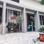 Sang nhượng tiệm bánh tại khu vực midtown q7