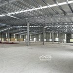 Cho thuê 3200m2 kho xưởng tại kcn thạch thất - quốc oai - hn