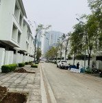 Chính chủ gửi bán lk 90m2, giáp vinsmart city, mặt tiền 6m, khu b geleximco, giá siêu tốt