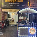 Sang quán cafe mang đi hoặc cho thuê mặt bằng trống có vỉa hè rộng