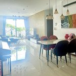 Cho thuê nhanh căn 2 phòng ngủ+ 107m2 giá siêu tốt chỉ 28 triệu, full nội thất, view cực thoáng, đón nắng gió