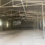 Cho thuê 1600m2 kho xưởng tại khu đô thị sài đồng - long biên xe cont vào tận kho, giá 75k/m2/tháng