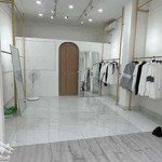 Sang nhượn mặt bằng shop cao thắng