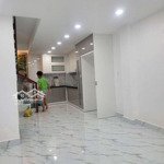 Nhà mới 3 lầu tại kdc hoàng quốc việt hợp làm vp.cty. nhà ở gần pmh