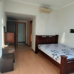 Cho thuê gấp căn hộ saigon pearl, 2 phòng ngủ lầu 4, giá bán 15,5 triệu liên hệ: 0913212198