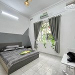 Căn hộ 1 phòng ngủ cửa sổ lớn 30m2 khu sân bay, công viên hoàng văn thụ