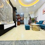 Bán nhà khương trung 40m2 nhà đẹp ở ngay nội thất cao cấp 4 tỷ75